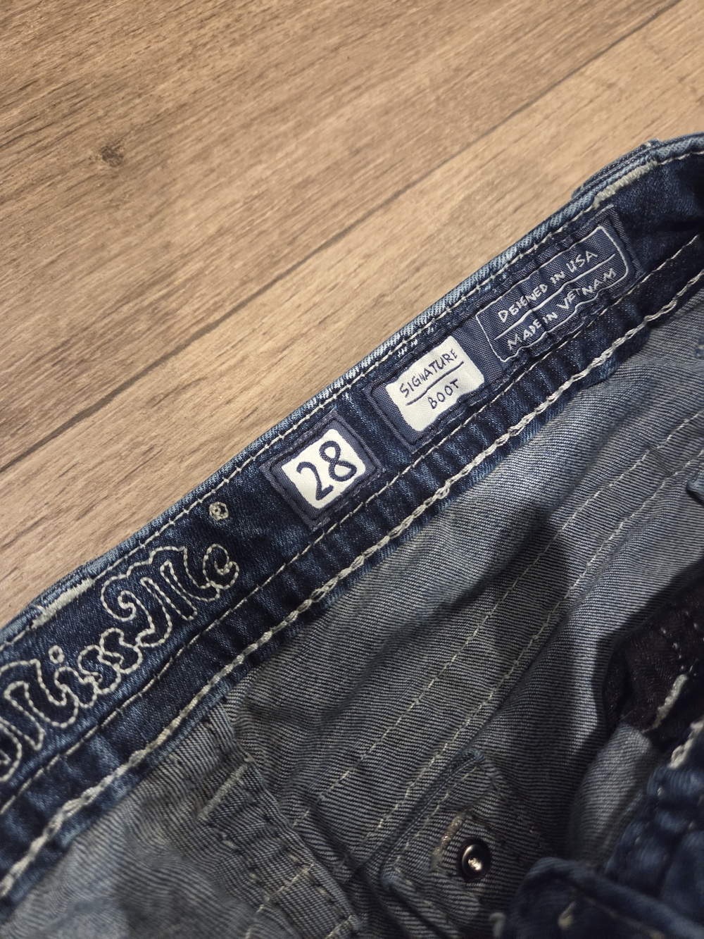 Miss Me Bootcut 28 - Picture 3 of 9